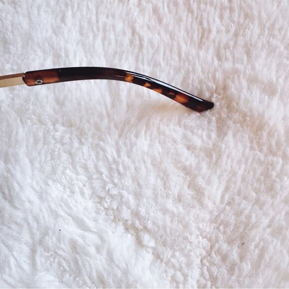 Clarissa Tortoise Brown Oversized Sunglasses - Picture 10 of 15